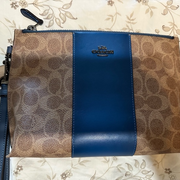 Coach clutch bag authentic - Picture 4 of 11